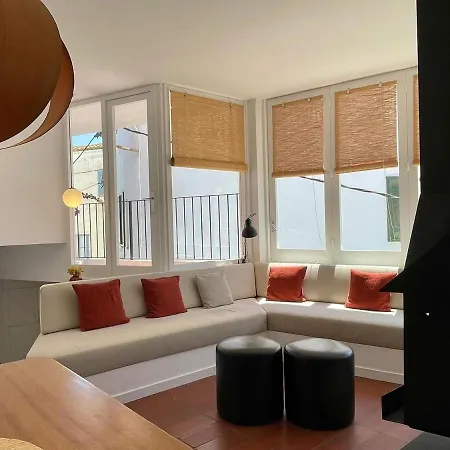 The Triangle Of - Triplex En El Centro Apartment