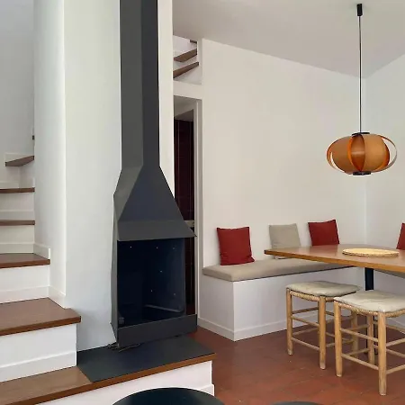The Triangle Of - Triplex En El Centro Cadaques