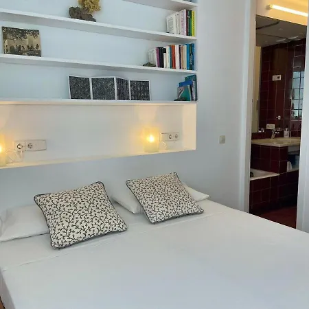 The Triangle Of - Triplex En El Centro Apartment